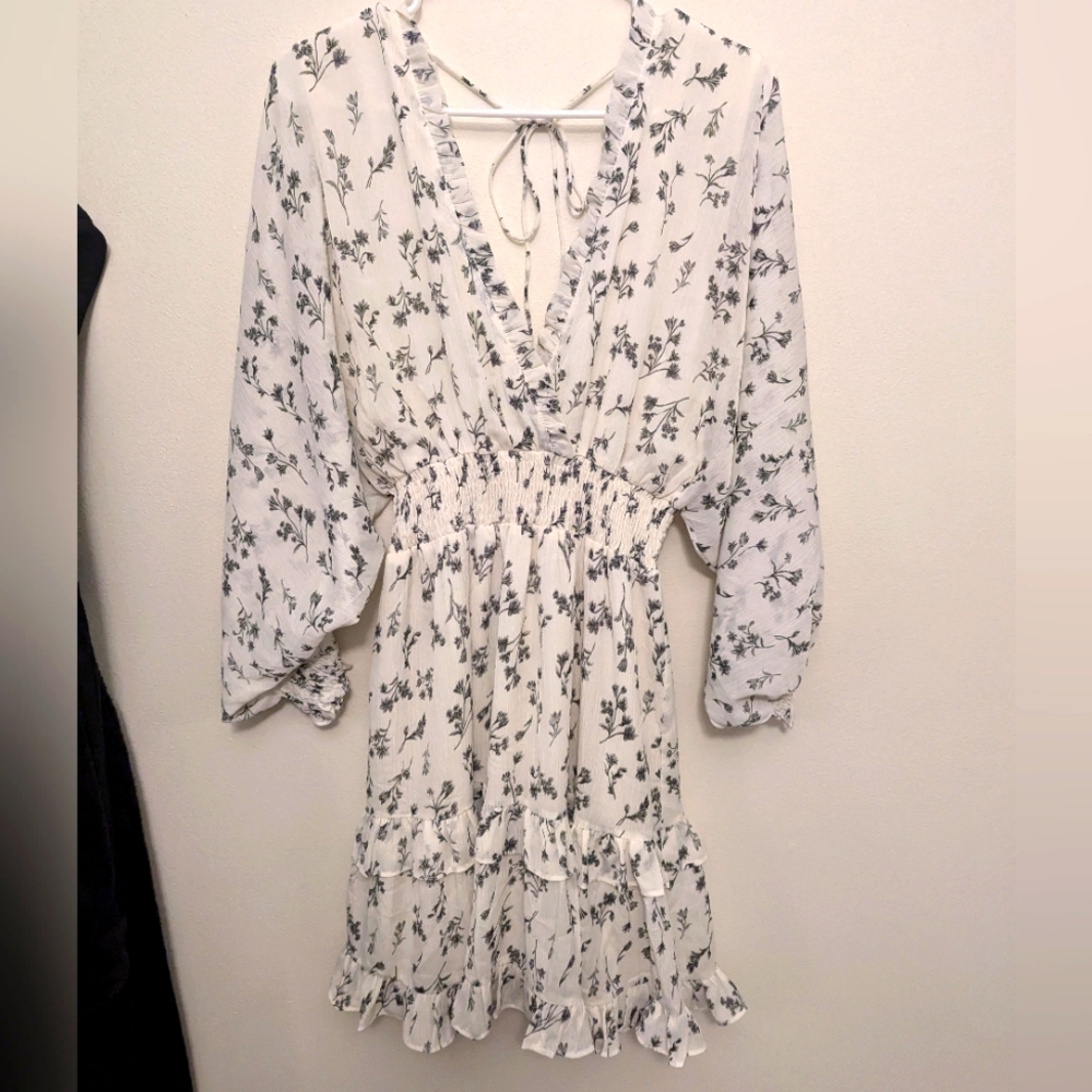 Storia floral mini cottagecore barbiecore whimsical balloon sleeve dress size m